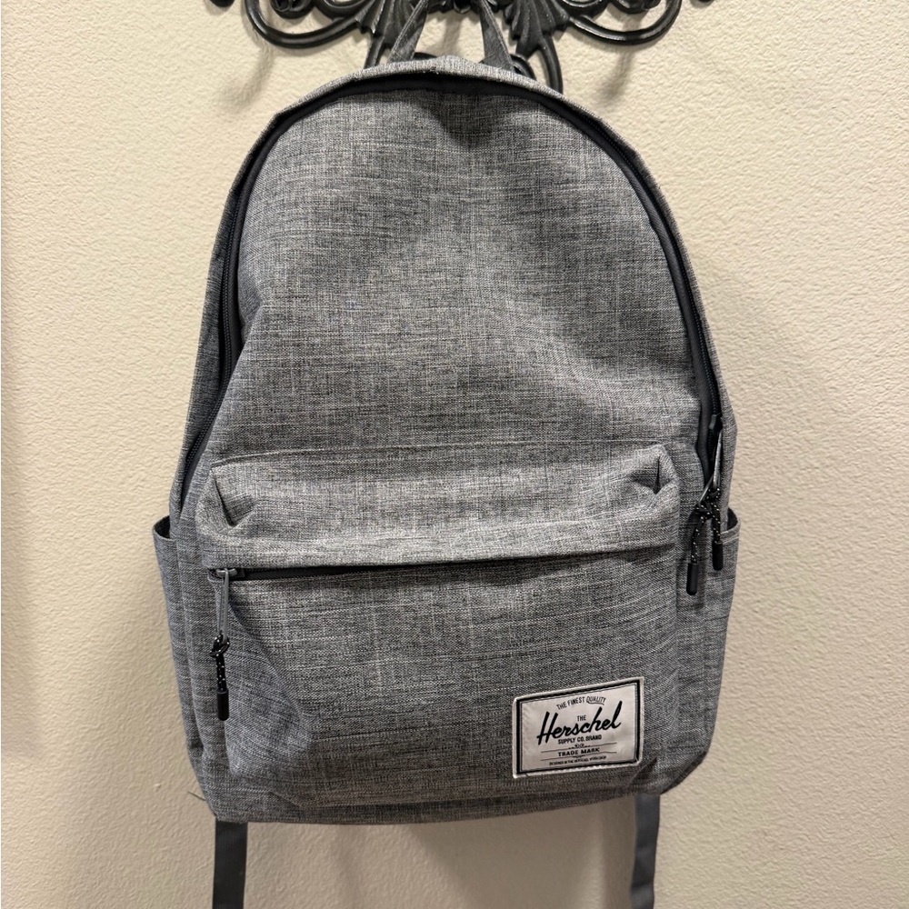 Herschel Supply Company Gray Backpack Excellent condition